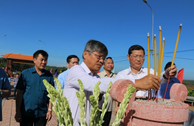 Phát huy truyền thống, sáng tạo vượt khó, phát triển bền vững